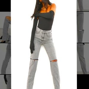 PRETTYLITTLETHING Washed Grey Slash Knee Long Leg Straight Leg Jeans